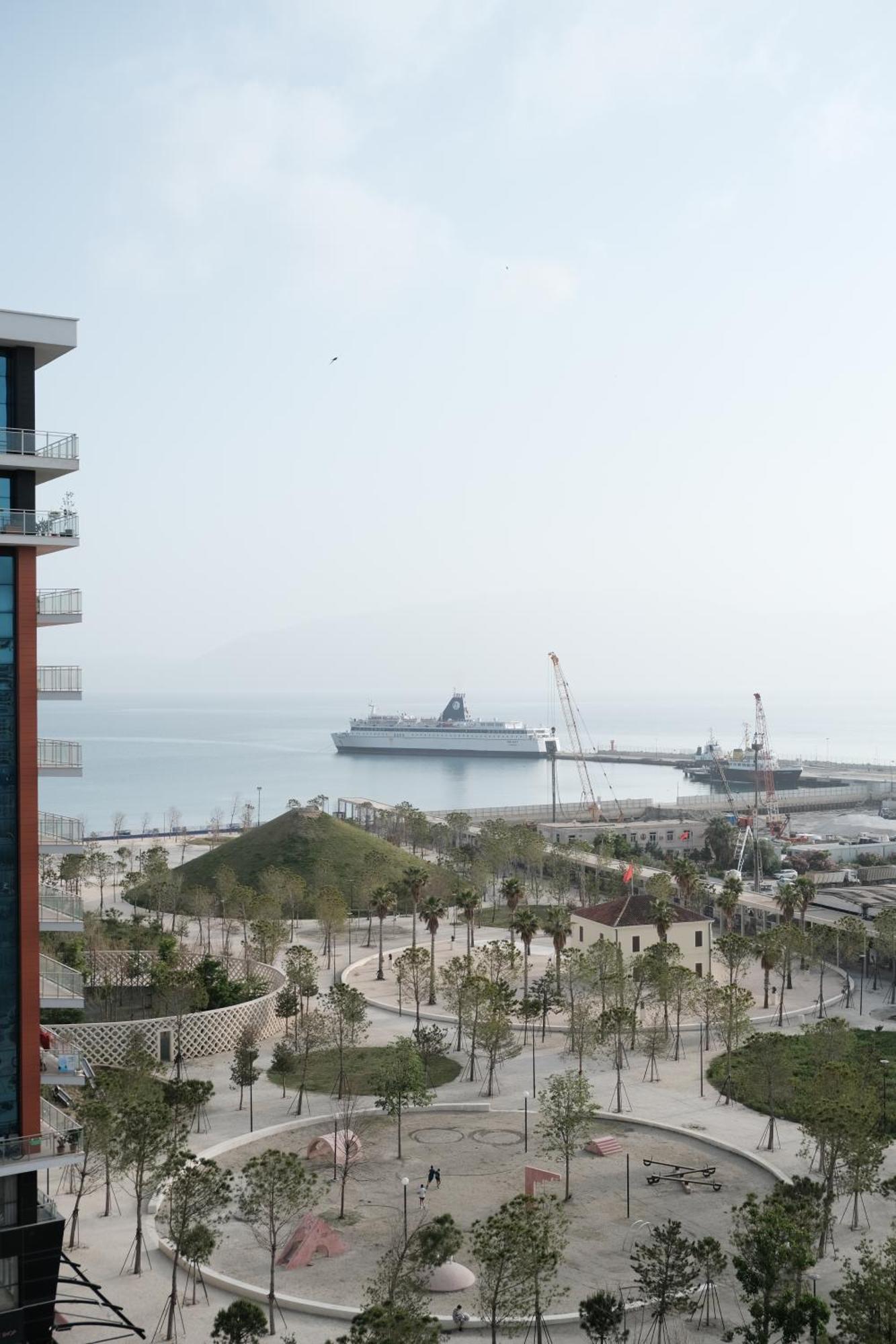 Seaview By Office * Vlorë